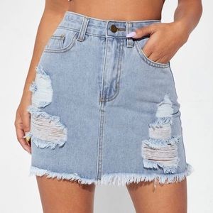 Distressed high rise mini skirt